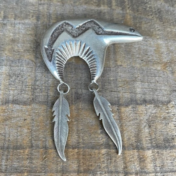 Vintage Signed Native American Sterling Bear Pendant Pin Alfred Martinez - Picture 4 of 11